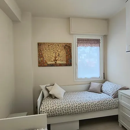 Apartment 10 Minutes From The With Large Garden Sanremo