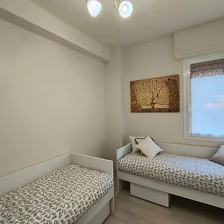Apartment 10 Minutes From The With Large Garden Sanremo